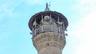 Kahramanmaraş’ta Tarihi Şeyh Camii'nin Minaresindeki Top Mermisi Kayıp!