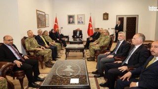 Milli Savunma Bakanı Güler, Kahramanmaraş'ta Şehit Aileleri İle İftarda Buluştu ve Gençlerle Bir Araya Geldi