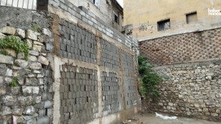 Dulkadiroğlu’nda Ekmekçi Mahallesi'nde İstinat Duvarı ve Parke Çalışması Tamamlandı
