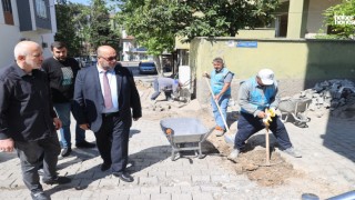Dulkadiroğlu’nda Kaldırım Yenileme Çalışmaları Hız Kesmeden Devam Ediyor