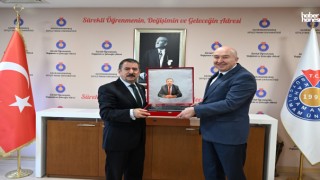 Emekliliğe Ayrılan KSÜ Genel Sekreteri Ali Rıza Bekler’e Veda Töreni Düzenlendi