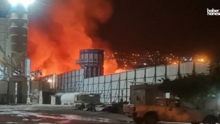Kahramanmaraş'ta Yıldırım Düşen Fabrika Kül Oldu: 30 Milyon Lira Zarar!