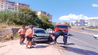 Kahramanmaraş'ta Kontrolden Çıkan Otomobil Taş Duvara Çarptı