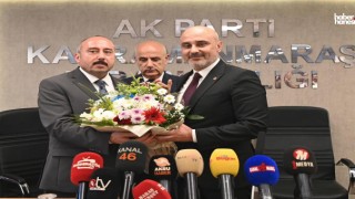 AK Parti Kahramanmaraş İl Başkanlığı'nda Devir Teslim Töreni: Cüneyt Doğan Görevini Muhammet Burak Gül’e Devretti