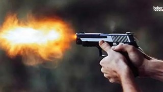 Kardeşini İstismar Ettiğini Öne Sürdü, Babasını Öldürüp Polise Teslim Oldu