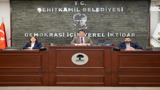 Şehitkâmil Belediyesi Meclis Toplantısı Gerçekleşti: 19 Madde Komisyonlara Sevk Edildi