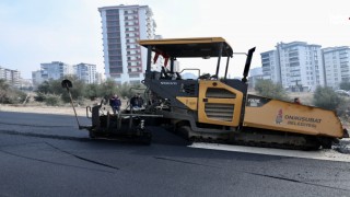 Onikişubat'ın Çehresi Değişiyor: Asfalt Çalışmaları Tam Gaz Devam Ediyor