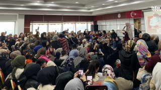 Saliha Erdim, Elbistan'daki Konferansında Aile İlişkilerinde Ele Aldı