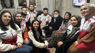Kahramanmaraş Büyükşehir Gönüllüleri, Ramazan'da Yaşlıların Sofrasında Buluştu!