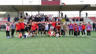 Kahramanmaraş İstiklalspor Fırtına Gibi Esti: İzmir Çoruhlu'yu 4 Golle Geçti