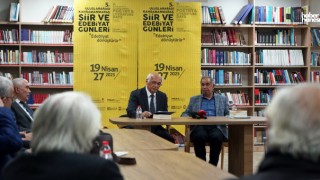 Kahramanmaraş Şiir ve Edebiyat Günleri'nde Kahkaha Dolu Söyleşi: “Hayatımıza Mizah Katmak”