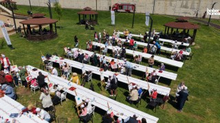 Kahramanmaraş’ta Aileler Bayrak Temalı Sanatla Birleşti