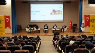 Kahramanmaraş’ta Edebiyat, Düşünce ve Kimlik Konferansı Yoğun İlgi Gördü