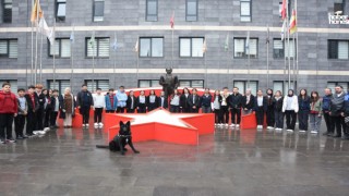 Kahramanmaraş’ta Polis Haftası Coşkusu: Minik Yüreklerden Anlamlı Ziyaret!