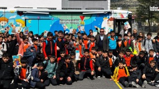 Kahramanmaraş’ta Çocuklara Kitap Şenliği: Mobil Kütüphane Yollarda