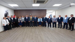 AK Parti Grup Başkan Vekili Abdulhamit Gül’den Başkan Umut Yılmaz’a Ziyaret