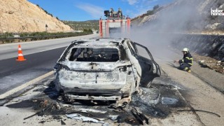 Kahramanmaraş’ta Trafikte Alev Paniği: Otomobil Küle Döndü