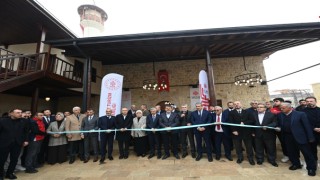 Depremde Ağır Hasar Alan Duraklı Camii, Yeniden İbadete Açıldı