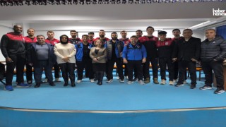 Onikişubat Belediyespor’un voleybolcuları, Kahramanmaraşlı gençlere ilham oluyor
