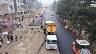 Kahramanmaraş Büyükşehir’den Azerbaycan Bulvarı’na Sıcak Asfalt Hamlesi