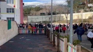 Kahramanmaraş'ta İlkokulda Yangın Çıktı, Öğrenciler Tahliye Edildi