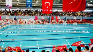 Minik Kulaçlar Şehitkamil’de Buluştu: Yüzme Şenliği Coşkusu