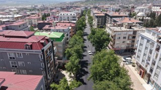 Kahramanmaraş’ta Cahit Zarifoğlu Caddesi Yenileniyor! Asfalt Çalışmalarında Sona Gelindi