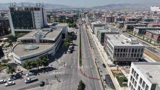 Azerbaycan Bulvarı’nda Trafik Düzeni Değişti: Yolun Bir Bölümü Kapatıldı
