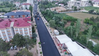 Kahramanmaraş Büyükşehir’den Elbistan Pınarbaşı Caddesi’nde Kesintisiz Asfalt Mesaisi