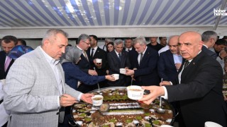 Kahramanmaraş Büyükşehir, Binlerce Vatandaşı Aşure Bereketinde Buluşturdu