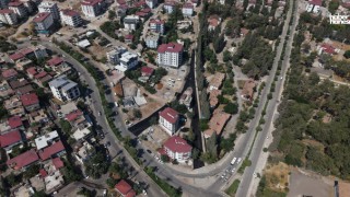 Kahramanmaraş Büyükşehir, Mükremin Halil Caddesi’nde Asfalt Mesaisini Başlattı