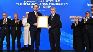 Bakan Kurum, İlk “Yeşil Ruhsat”ı Başkan Görgel’e Takdim Etti
