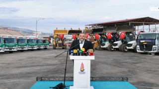 Onikişubat Belediyesi’nin 200 Milyon TL’lik yatırımla 30 yeni hizmet aracı göreve başladı