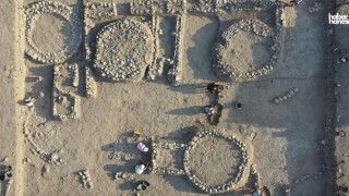 Vali Ünlüer ve Başkan Görgel Domuztepe Höyüğü'nde İncelemelerde Bulundu