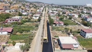 Kahramanmaraş Büyükşehir, Türkoğlu Beyoğlu’nun Ana Bulvarını Sıcak Asfaltla Yeniliyor