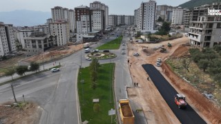 Kahramanmaraş’ta Tömek Kavşağı’nda Asfalt Serimi Başladı