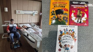 Zuhal Karakoç’tan kendisini hastanede ziyaret eden Osman Tunahan’a kitap hediyesi