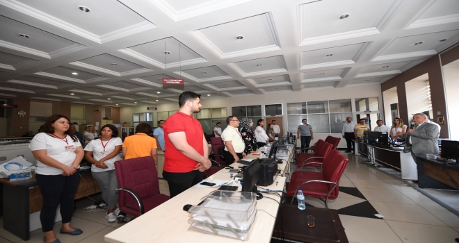 Başkan Mahçiçek’ten Personelleriyle Anlamlı Bayramlaşma