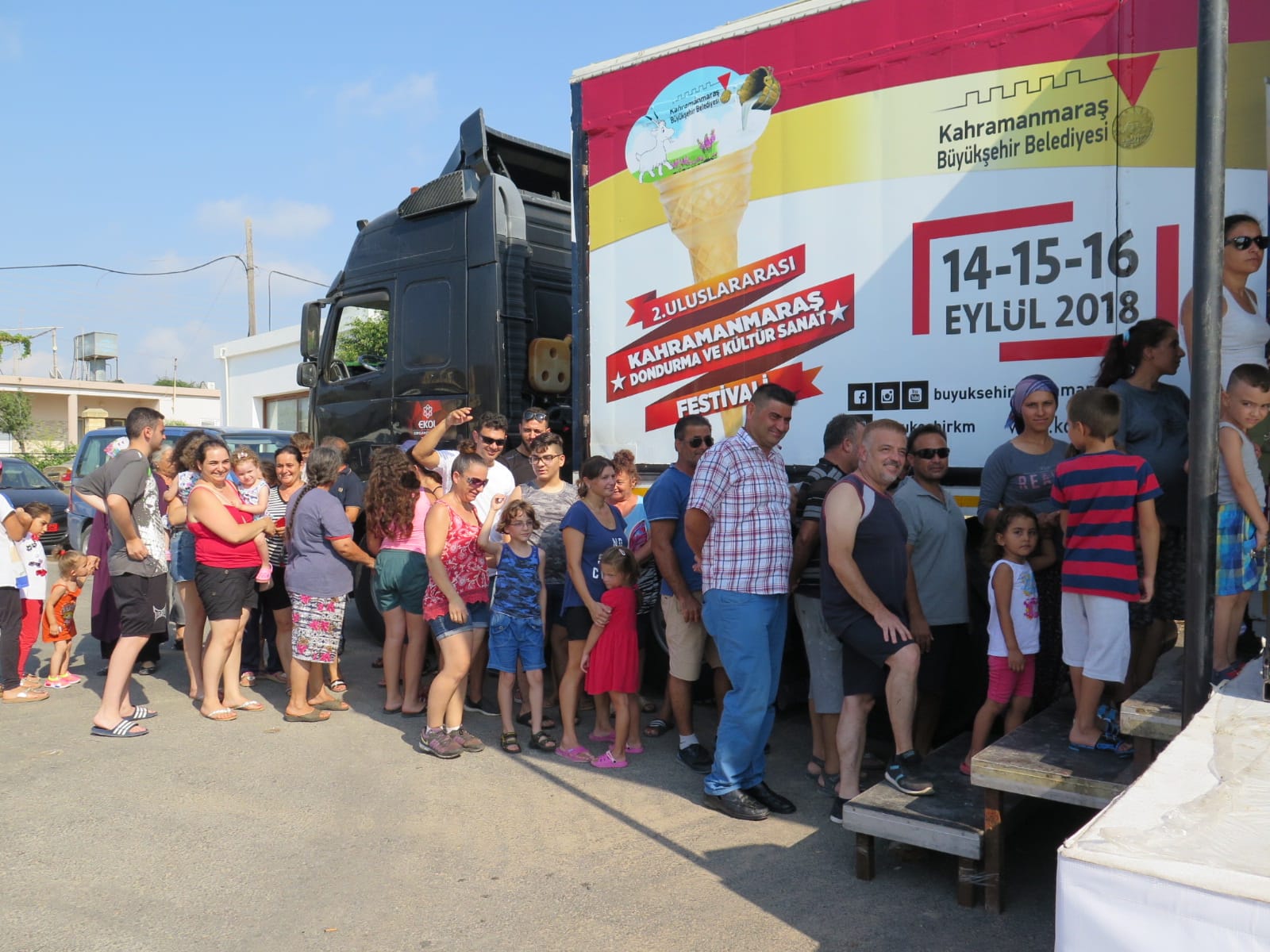DONDURMA TIRI KKTC’DE GÖNÜLLERİ FETHETTİ