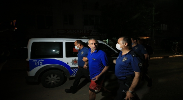 Antalya’da balkonunda yangın çıkardığı iddia edilen kişi gözaltına alındı