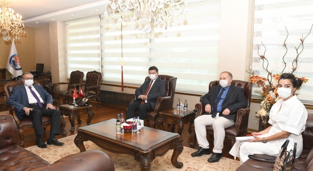 Mersin Valisi Su, BMMYK Türkiye Temsilcisi Leclerc ve beraberindeki heyeti kabul etti