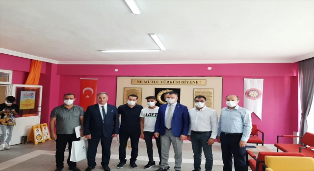 Tarsus’ta Güner Akkaya Kütüphanesi’nin açılışı yapıldı