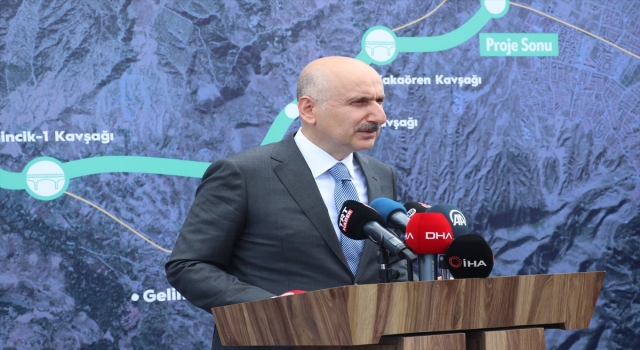 Ulaştırma ve Altyapı Bakanı Karaismailoğlu, IspartaBurdur Dostluk Yolu Şantiyesi’nde incelemelerde bulundu: