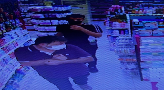 Mersin’de iş yerlerinden hırsızlık yaptıkları iddia edilen 4 zanlıdan biri tutuklandı