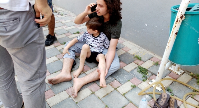 Adana’da kamyonetin çarptığı çocuk yaralandı
