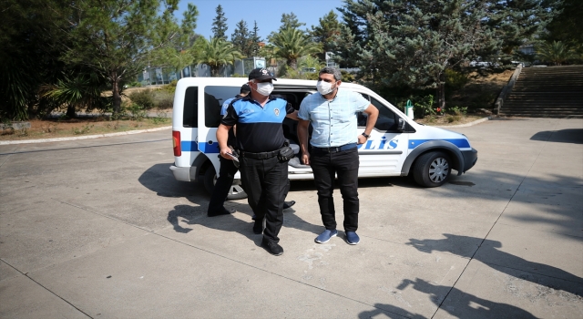 Adana’da görme engelliyi YKS’ye gireceği okula polis götürdü