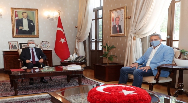 Hatay Valisi Doğan, BM Suriye Krizi Bölgesel İnsani Yardım Koordinatörü Hadi’yi kabul etti