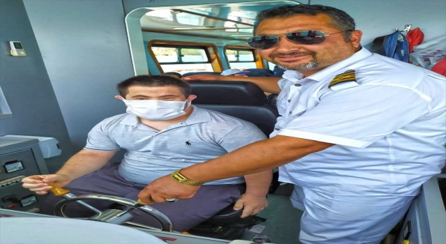 Kahramanmaraş Büyükşehir Belediyesi’nden özel gereksinimli çocuklara karne hediyesi