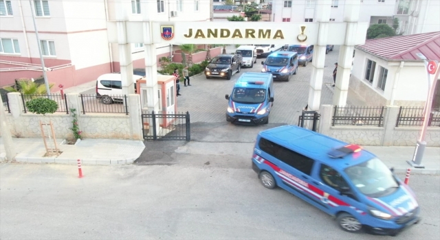 Antalya’da ”tefecilik” operasyonunda 35 şüpheli yakalandı
