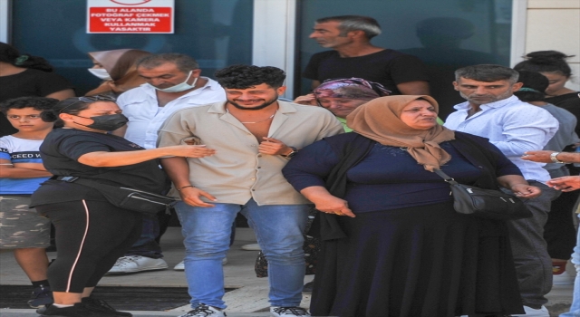 Antalya’da düğünde rahatsızlanan 15 yaşındaki kız çocuğu hastanede yaşamını yitirdi